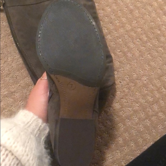 army green boots - Picture 3 of 3